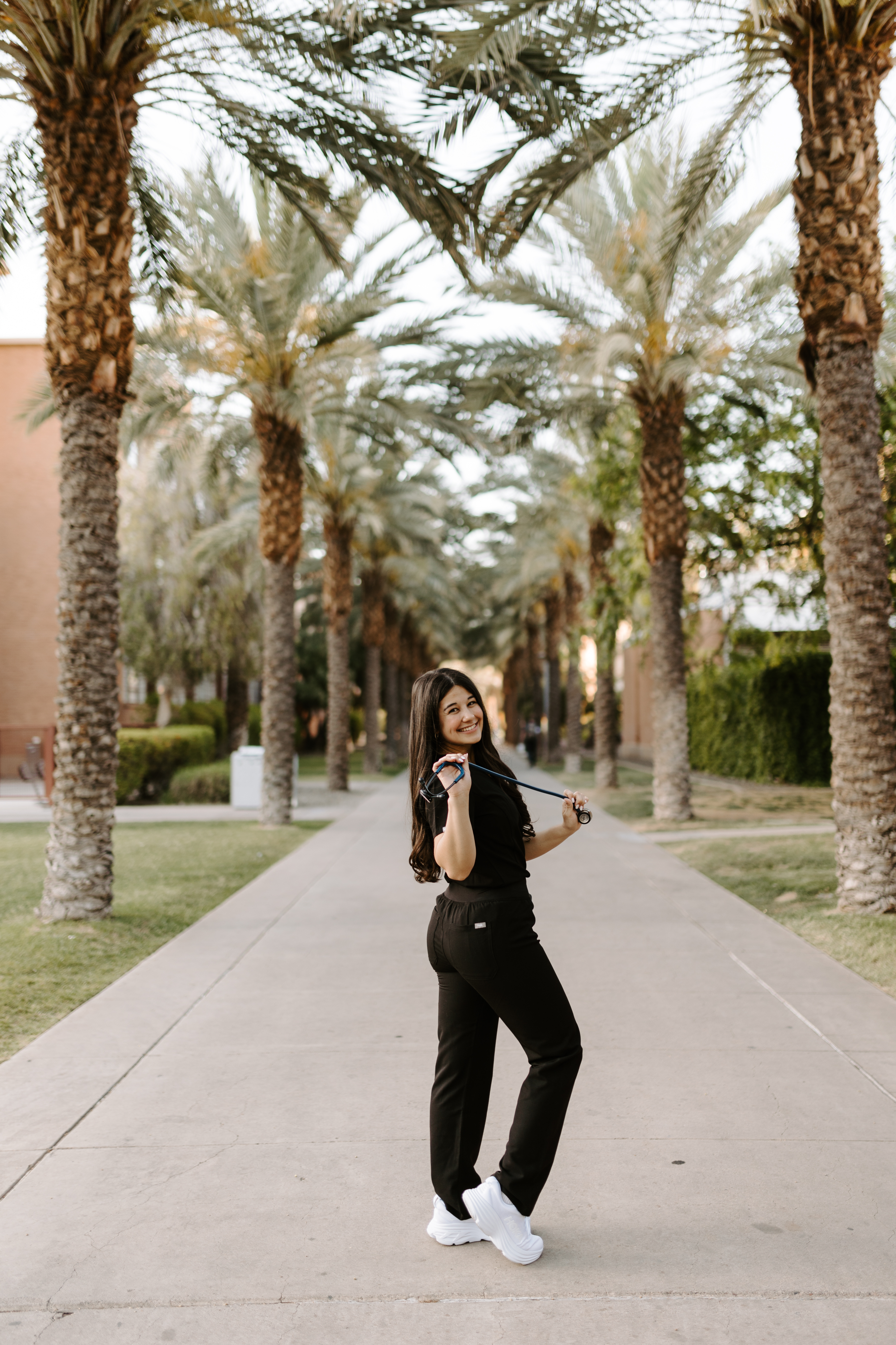 The Ultimate Nursing Essentials Guide for New Grad Nurses : things you actually need as a new RN